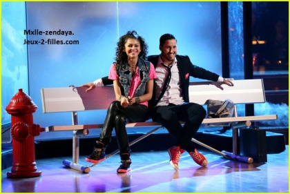 13 Mai 2013 : Zendy et Val ont danser sur du Hip Hop. - photo 2