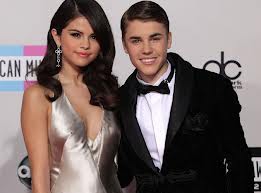 Selena Gomez et Justin Bieber ensemble au restaurent!