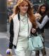 2 avril 2013: bella  t aperu dans les rues de new York accompagner de Olivia  - photo 2