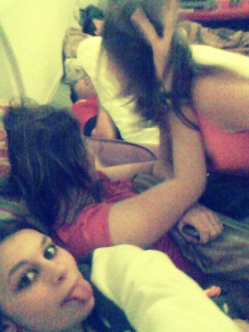                                        Il arrive sa kan on me laisse ps dormir!!