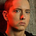 eminem porte plainte contre facebook