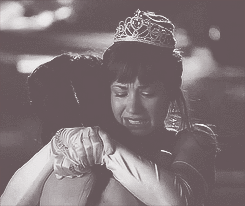 Demi Lovato pleure :(