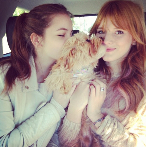 Barbara Palvin et Bella Thorne. Nouvelle photo !
