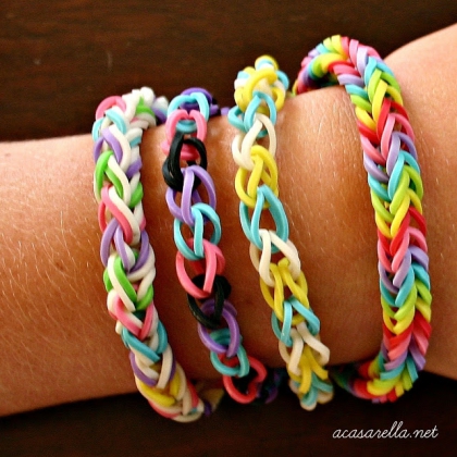 Les bracelets rainbow loom