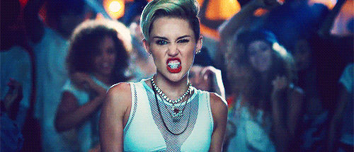 Miley Cyrus . ☠ 