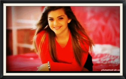 caroline costa ma chanteuse prfre de puis toute petite elle a commencer a chanter inscris a un concour elle arrive a son reve tre chanteuse elle fait meme une emission kids 20 sur teleton plus - photo 3