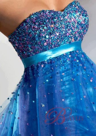 slt les filles j'aime trop les chaussure regarder et commenter les chaussure bonne chance - photo 3