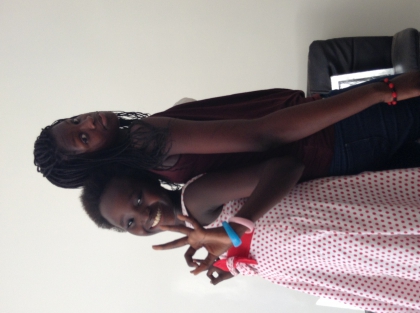 Slt les amies je m'appelle Estelle et j'ai 12ans je cherche des amies ici leS mecs et les n'a as mercie je suis en vac - photo 3