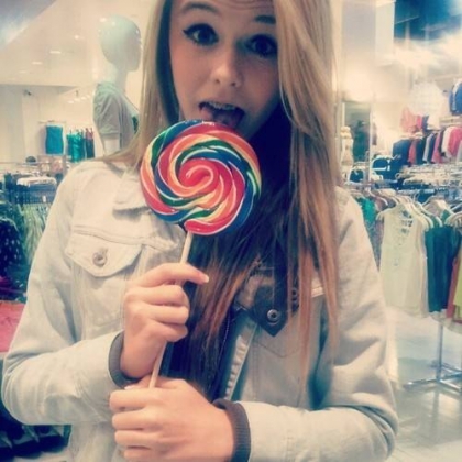 Acacia ma chewiiii!!!!!