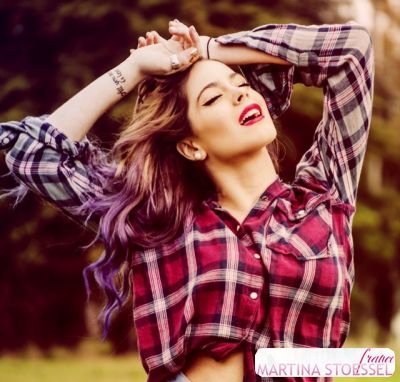 violetta(martina stoessel)