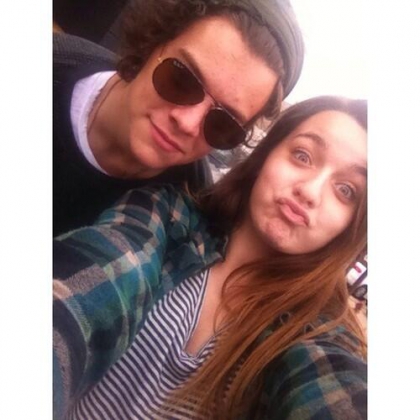  Harry Styles : Rock'n'roll pour poser avec des Directioners � Los Angeles - photo 2