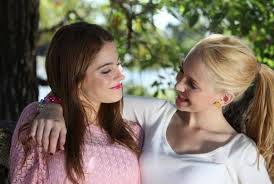 Martina Stoessel et Mercedes Lambre: - photo 2