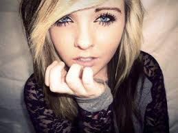 Chapitre 1,La nouvelle Pauline (La voix de Laura)