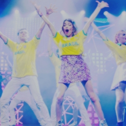 ▼ Vive le br�sil avec Violetta! ▲ - photo 2