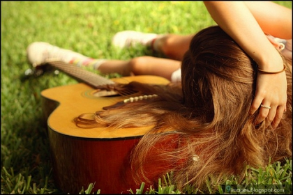 Je suis d�soler ... Si un jour je vous ai fais pleurer Si un jour je vous ai fais crier  Si un jour je vous ai engueul�  Je suis d�soler ... D'un jour vous avoir aimer D'attacher de l'importance � notre amiti�  De voir la vie du mauvais c�t�  Je suis - photo 3