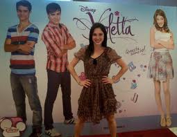 Dedicatorias Jorge Blanco (le�n) y Lodovica Comello (Francesca) a todos sus fans franceses! - photo 2