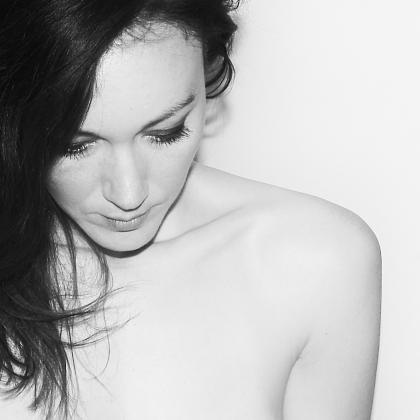 De Laurentis, belle et talentueuse chanteuse ! - photo 2