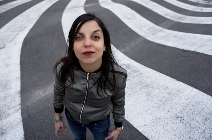 Lou Di Franco chante Dans les Vagues