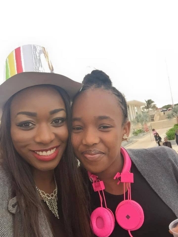 salut tlm sa fait un baille hein