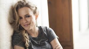 BRIDGIT MENDLER  - photo 2