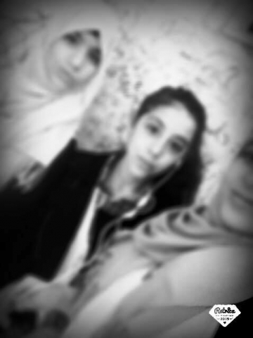 Selfie at school ☺