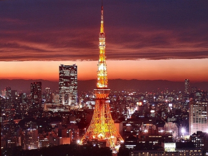 *o*[Les monuments Jap']*o* Tokyo Tower at night !