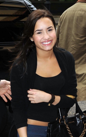 demi avec du gloss et du fare � joue