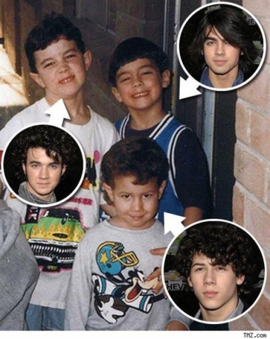 JONAS BROTHERS 