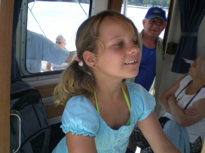 là c moi en tr1 de conduir un vrais bateau