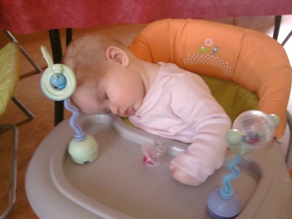 ma niesse qui ses endormi elle a 1 aans depuit le 31 juillet 