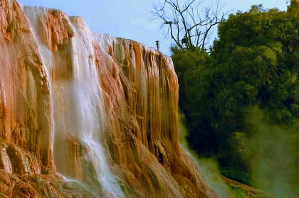 hammam meskhoutine a Guelma en alg�rie !!