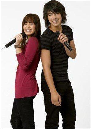demi lovato et joe jonas dans camp rock
