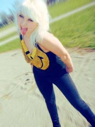 MOI...AMELFLIKA...-XD-...