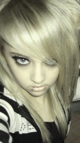 MOI...AMEL-XD-FLIKA...