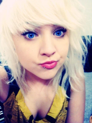 MOI...AMEL-XD-FLIKA...