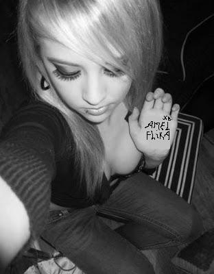 MwA...AMEL-XD-FLIKA...