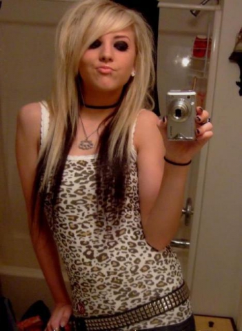 M O I...AMEL-XD-FLIKA