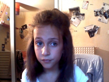 slt je voudrai me faire des amis.