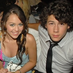 haha miley et nick jonas
