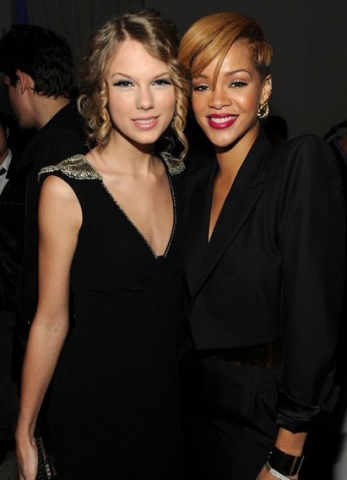 Rihanna VS Taylor Swift 