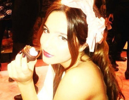  (B) Brenda Asnicar (A)