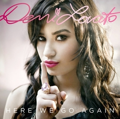 demi lovato^^-_ <3