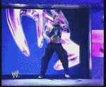Voici Jeff Hardy qui fait son entr�e !!!