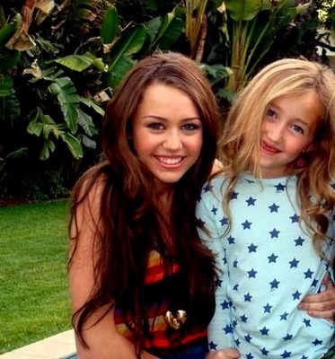 miley cyrus et sa soeur