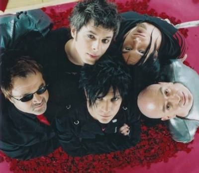 Le groupe de plus prs 