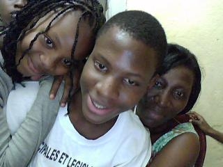  moi brune la mon frre et ma mre