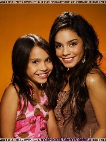 vanessa hudgens est sa soeur