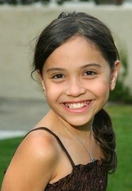 stella hudgens petite soeur de vanessa hudgens