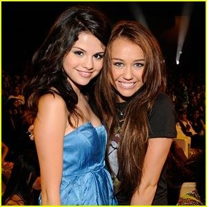 miley n'ai pas contre selena gomez