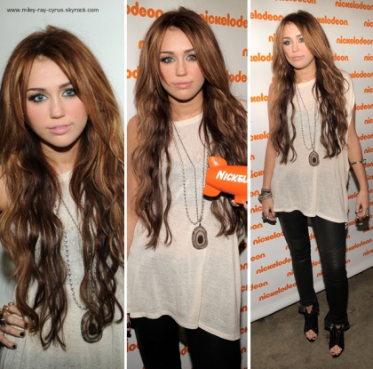 ELLE S HABILLE TROP BIEN 